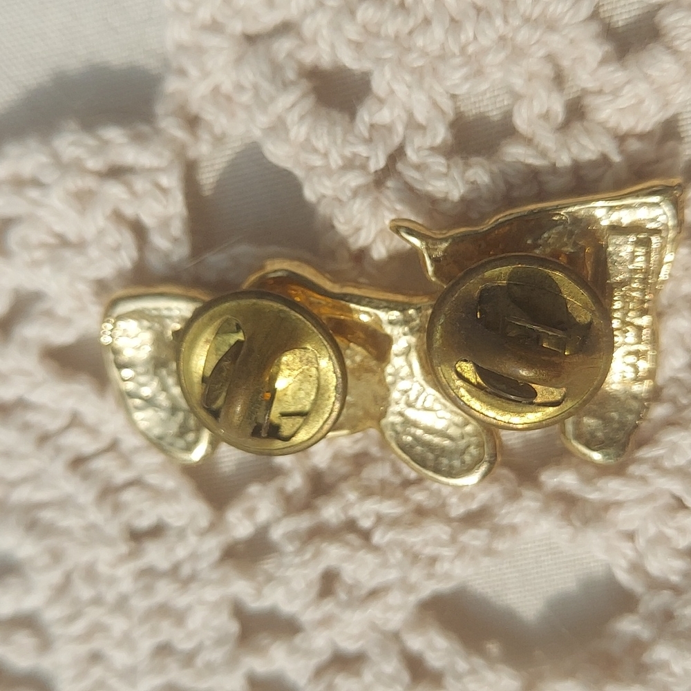 1980s Gold-tone Enamel Pin - Picture 2 of 3